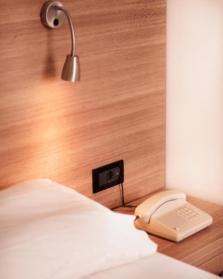 Hotel Pavlou Poros Town ภายนอก รูปภาพ